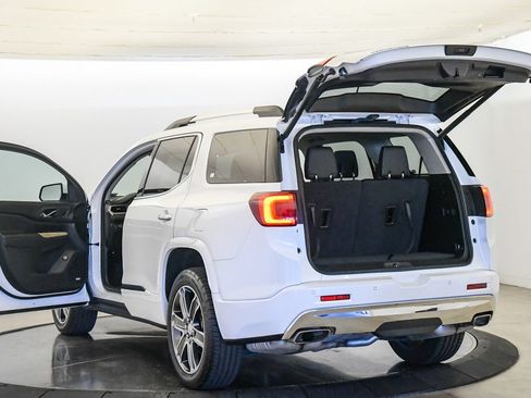 Used 2018 GMC Acadia Denali w/ Technology Package AWD/4WD image 25