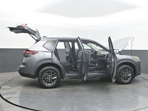 Certified 2024 Nissan Rogue S FWD image 45