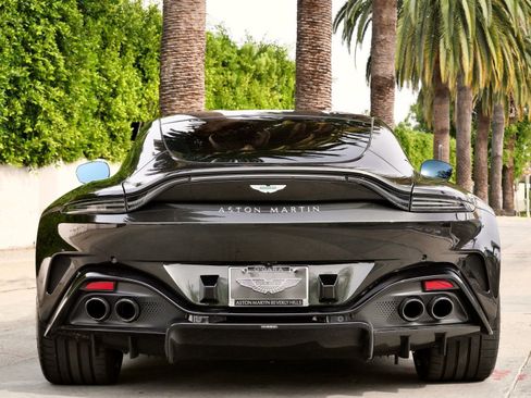 Used 2025 Aston Martin V8 Vantage Coupe RWD image 17