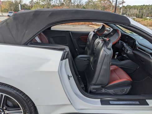 Used 2024 Ford Mustang Premium image 47