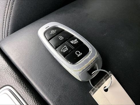 Used 2023 Hyundai Santa Fe SEL image 13