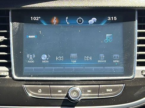 Used 2020 Buick Encore Preferred FWD image 17