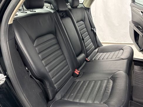 Used 2018 Ford Fusion SE w/ Fusion SE Technology Package image 30