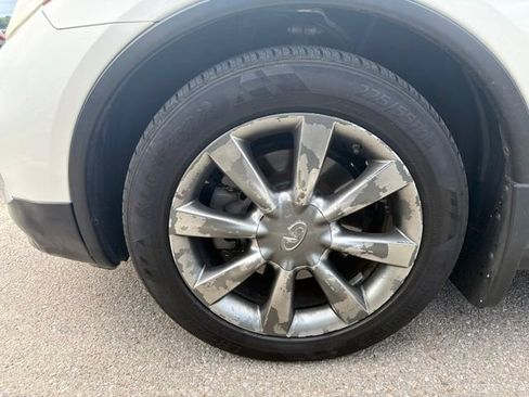 Used 2017 INFINITI QX50 2WD w/ Premium Plus Package image 9
