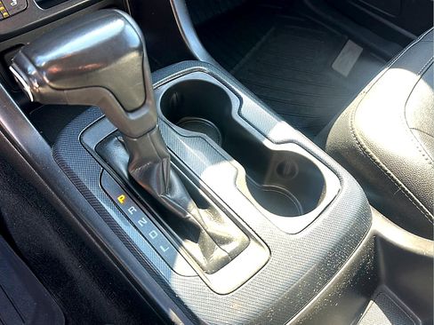 Used 2018 Chevrolet Colorado Z71 w/ Z71 Midnight Edition AWD/4WD image 18