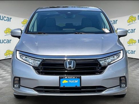 Used 2024 Honda Odyssey EX-L image 2