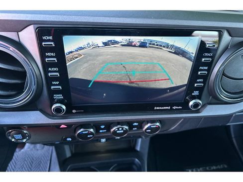 Used 2020 Toyota Tacoma 2WD Double Cab image 20