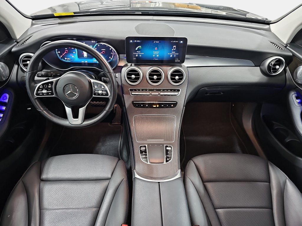 Used 2020 Mercedes-Benz GLC 300 4MATIC image 10