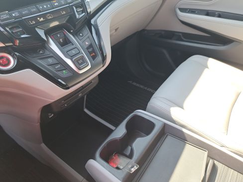 Used 2024 Honda Odyssey Touring image 24