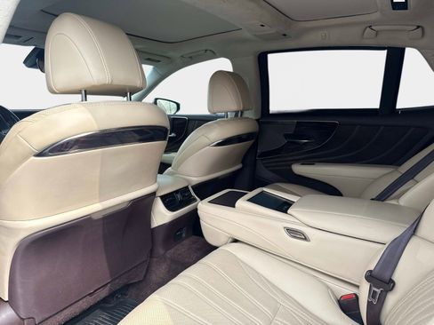 Used 2018 Lexus LS 500 w/ Luxury Package image 13