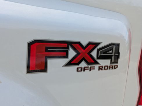 Used 2021 Ford F450 Limited w/ FX4 Off-Road Package AWD/4WD image 15