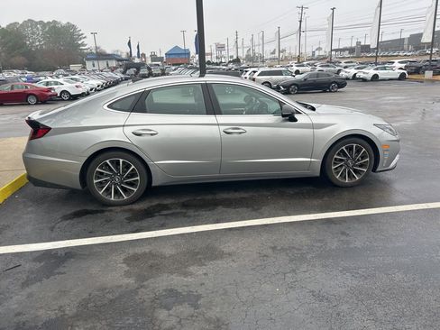 Used 2020 Hyundai Sonata SEL Plus w/ Tech Package image 2