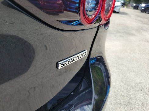 Used 2024 MAZDA MAZDA3 s FWD image 10