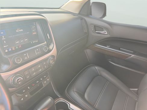 Used 2020 GMC Canyon Denali AWD/4WD image 29
