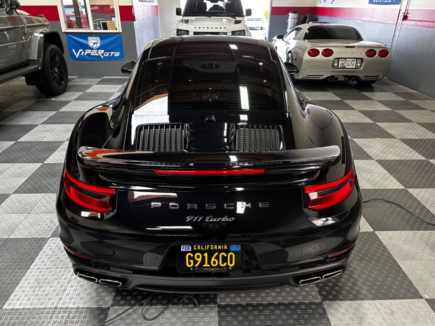 Used 2017 Porsche 911 Turbo Coupe AWD/4WD image 2
