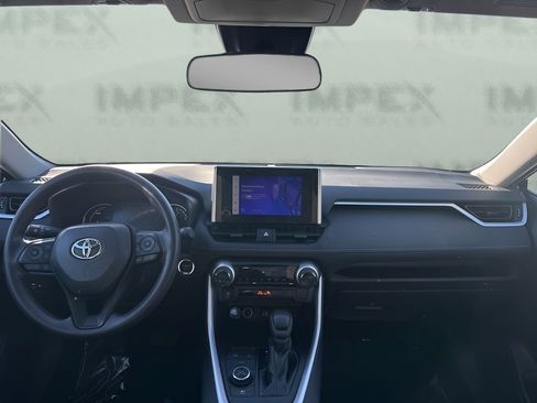 Used 2024 Toyota RAV4 XLE image 12