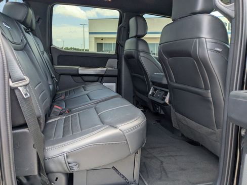 Used 2025 Ford F350 Platinum w/ FX4 Off-Road Package image 33