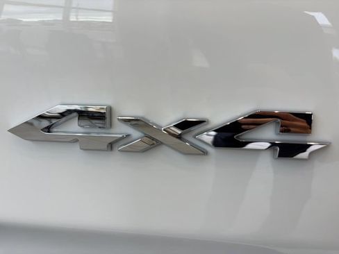 New 2027 RAM 1500 Laramie w/ Laramie Preferred Package AWD/4WD image 12