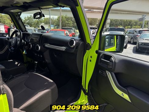 Used 2013 Jeep Wrangler Rubicon w/ PWR Convenience Group AWD/4WD image 29