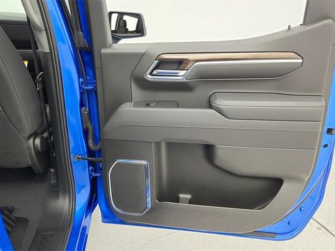 Certified 2025 Chevrolet Silverado 1500 LT image 36