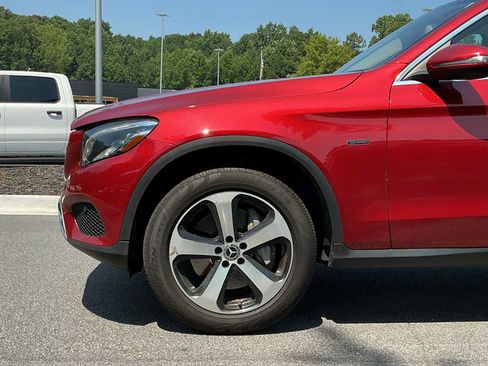Used 2019 Mercedes-Benz GLC 350e 4MATIC w/ Parking Assistance Package image 12