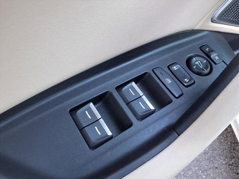 Certified 2022 Acura TLX w/ Technology Package image 11