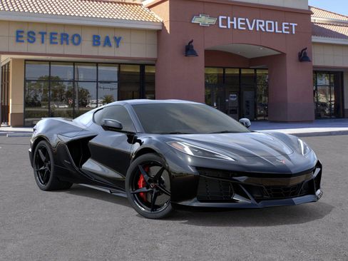 New 2025 Chevrolet Corvette E-Ray AWD/4WD image 31