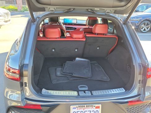 Certified 2023 Genesis GV70 2.5T w/ Sport Prestige Package image 21