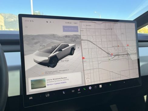 Used 2024 Tesla Cybertruck AWD Crew Cab image 16