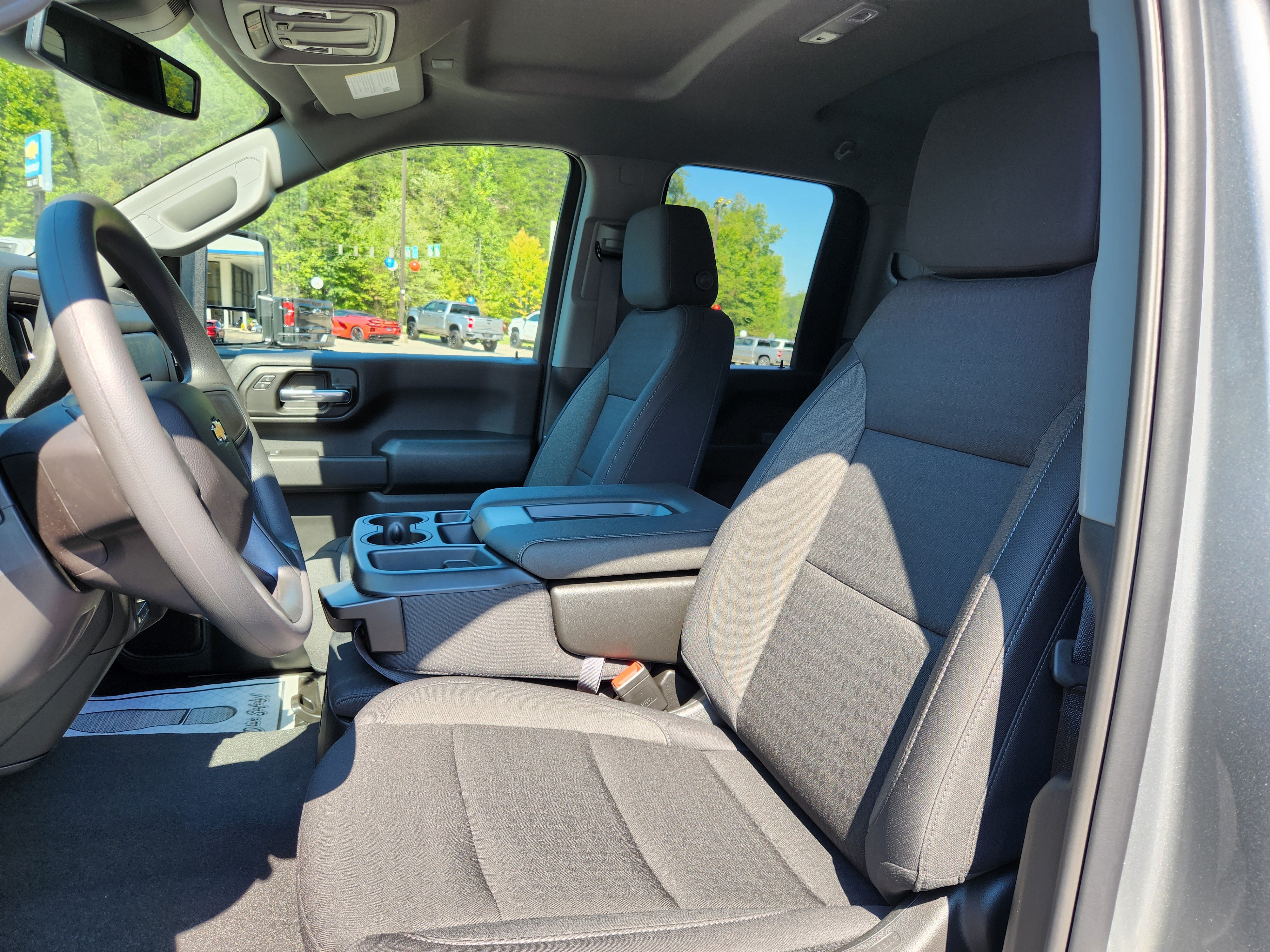 New 2026 Chevrolet Silverado 2500 Custom w/ Custom Value Package AWD/4WD image 10