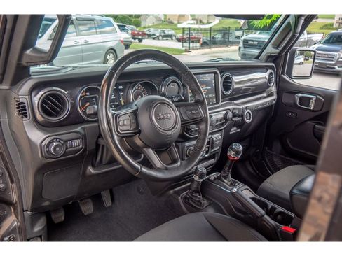 Used 2022 Jeep Wrangler Unlimited Sport image 11
