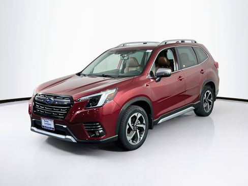 Used 2023 Subaru Forester Touring AWD/4WD image 1