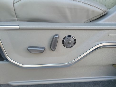 New 2026 Ford F250 Platinum w/ Platinum Plus Package image 15