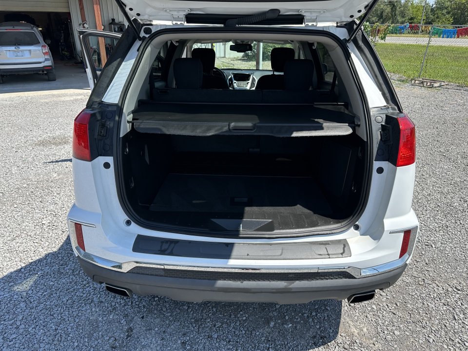 Used 2017 GMC Terrain SLE w/ Convenience Package AWD/4WD image 18