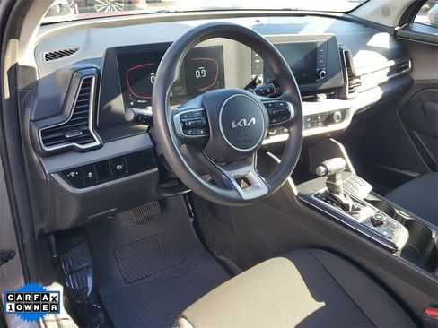 Used 2023 Kia Sportage LX image 16