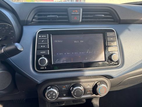 Used 2025 Nissan Versa SV FWD image 20