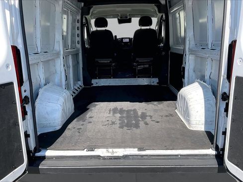 Used 2025 RAM ProMaster 2500 w/ Convenience Group FWD image 24