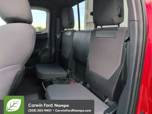 Used 2018 Toyota Tacoma TRD Sport w/ Technology Package AWD/4WD image 26