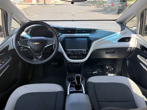 Used 2019 Chevrolet Bolt LT FWD image 10