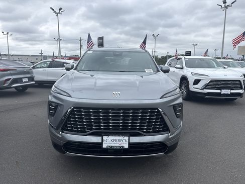 New 2026 Buick Enclave Avenir image 2