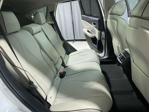 Used 2025 Acura RDX SH-AWD w/ Advance Package image 13