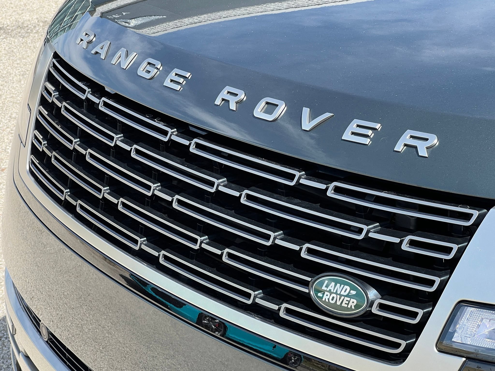Used 2025 Land Rover Range Rover Autobiography AWD/4WD image 15