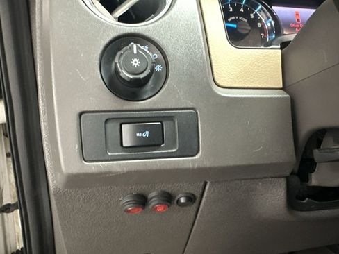 Used 2013 Ford F150 XLT w/ Mid Equipment Group AWD/4WD image 40