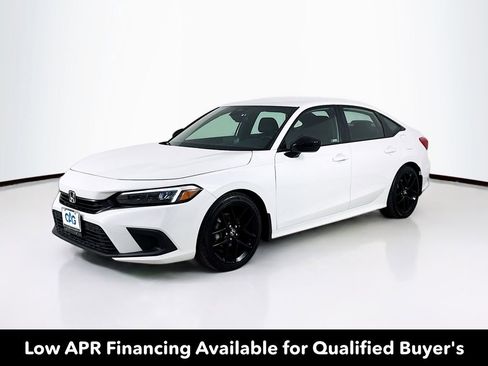 Used 2023 Honda Civic Sport image 3