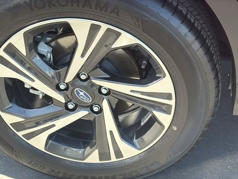Certified 2025 Subaru Crosstrek 2.5i Premium AWD/4WD image 11