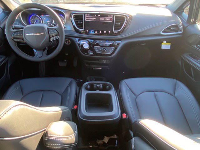 New 2026 Chrysler Pacifica Select w/ S Appearance Package FWD image 36