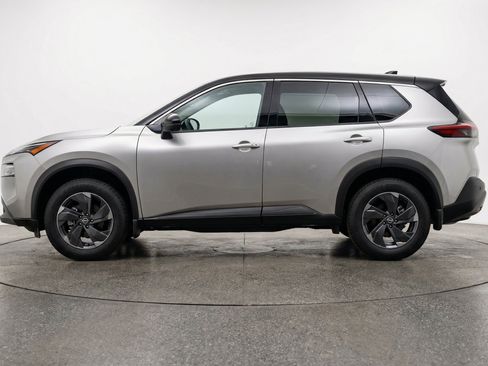 Used 2025 Nissan Rogue SV AWD/4WD image 5