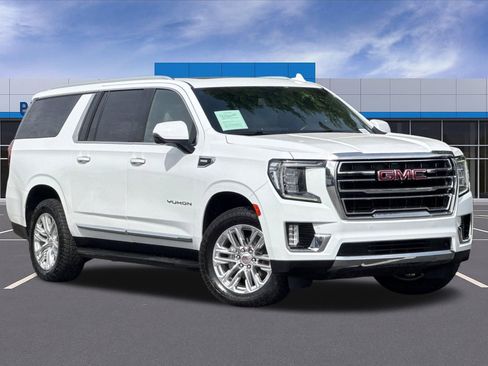 Certified 2024 GMC Yukon XL SLT w/ SLT Premium Package AWD/4WD image 2