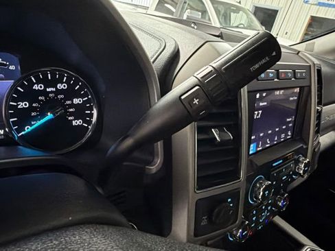 Used 2019 Ford F250 Lariat w/ Lariat Ultimate Package AWD/4WD image 24
