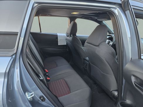 Used 2024 Toyota Corolla Cross AWD Hybrid w/ Moonroof Package image 23